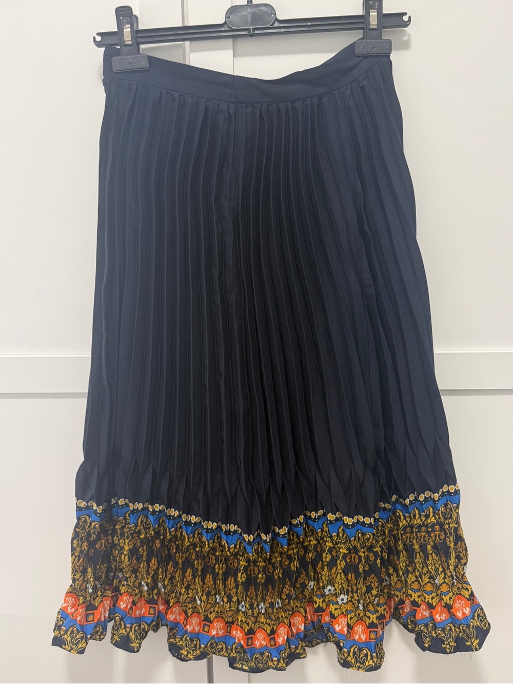 FARM Rio Navy Blue Pleated Floral Baroque Midi Skirt Size M